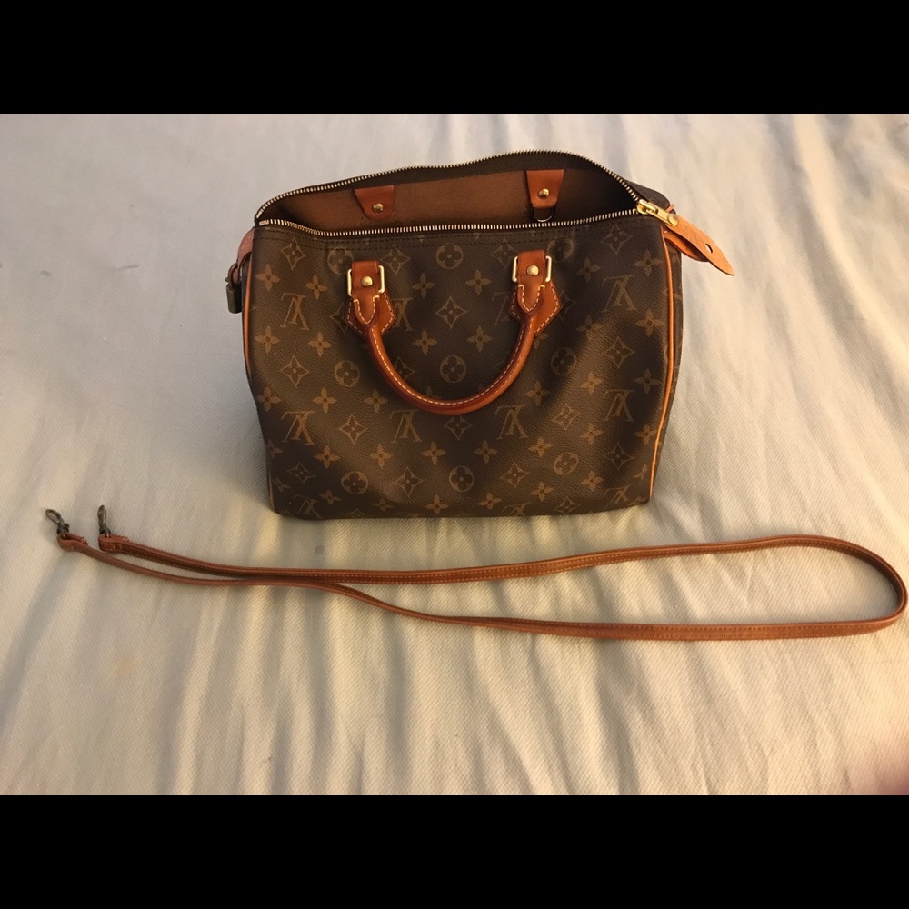 Authentic Louis Vuitton Speedy with shoulder strap